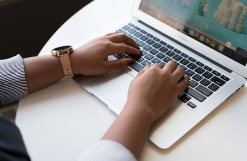 深圳鹽田區(qū)哪里的web前端開發(fā)培訓(xùn)機(jī)構(gòu)好 web前端開發(fā)技術(shù)