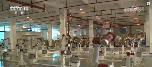 我國機器人領域基礎研發(fā)能力提升 產業(yè)規(guī)模持續(xù)壯大