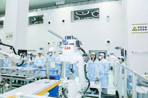 傳承航天精神，凝聚愛國力量——深圳國防論壇走進衛星工廠推進科技創新合作